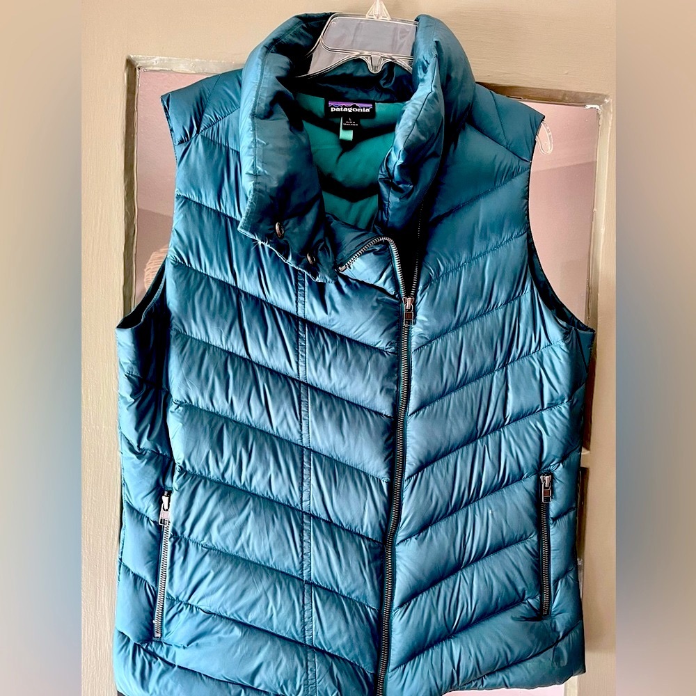 Patagonia Teal Quilted Puffer Vest - Women's